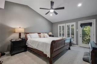 Photo #5: 21054992 Listing