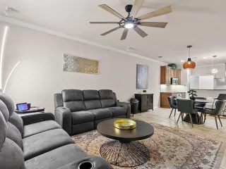 Photo #6: 21055226 Listing