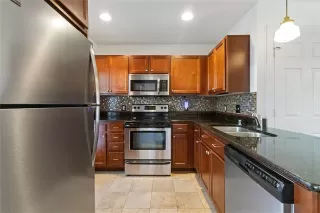 Photo #4: 21055228 Listing 