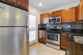 Photo #5: 21055228 Listing 