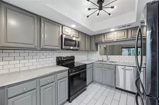 Photo #4: 21055756 Listing 