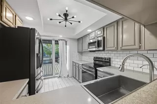 Photo #5: 21055756 Listing 