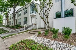 Photo #3: 21056051 Listing