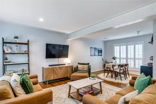 Photo #4: 21056051 Listing