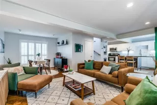 Photo #5: 21056051 Listing