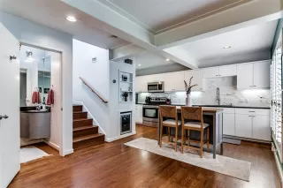 Photo #6: 21056051 Listing