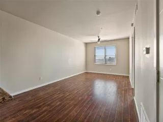 Photo #4: 21056271 Listing