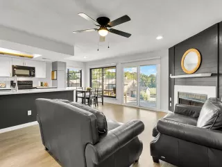 Photo #4: 21056302 Listing