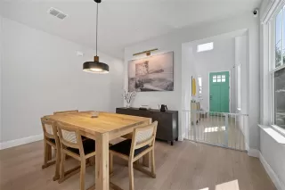 Photo #5: 21056375 Listing 