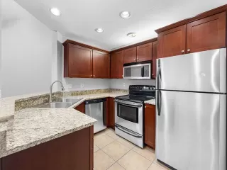 Photo #5: 21056444 Listing