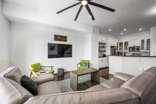 Photo #6: 21056671 Listing 