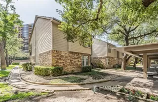 Photo #2: 21057104 Listing