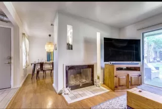 Photo #6: 21057146 Listing