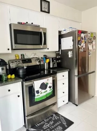 Photo #5: 21057428 Listing