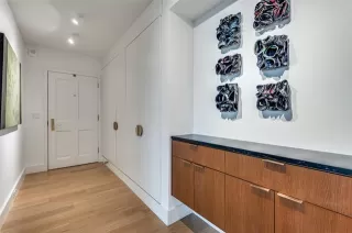 Photo #3: 21057550 Listing