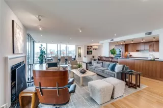 Photo #4: 21057550 Listing