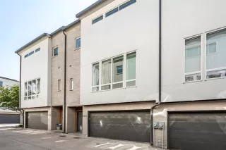 Photo #2: 21057693 Listing 