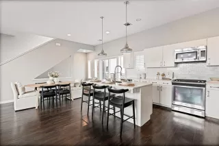 Photo #6: 21057693 Listing 