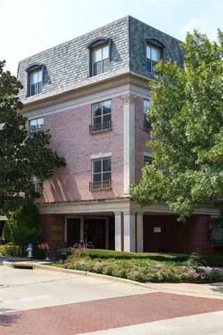 Photo #5: 21057791 Listing 