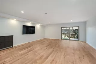 Photo #5: 21057918 Listing