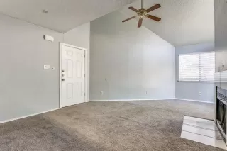 Photo #3: 21058391 Listing