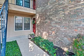 Photo #2: 21058636 Listing