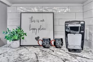 Photo #5: 21058636 Listing