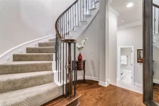 Photo #5: 21058787 Listing