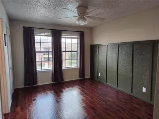 Photo #4: 21058817 Listing