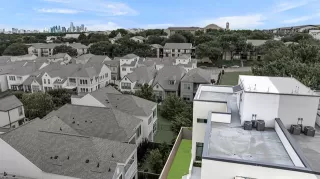 Photo #6: 21058940 Listing