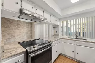 Photo #3: 21059060 Listing 