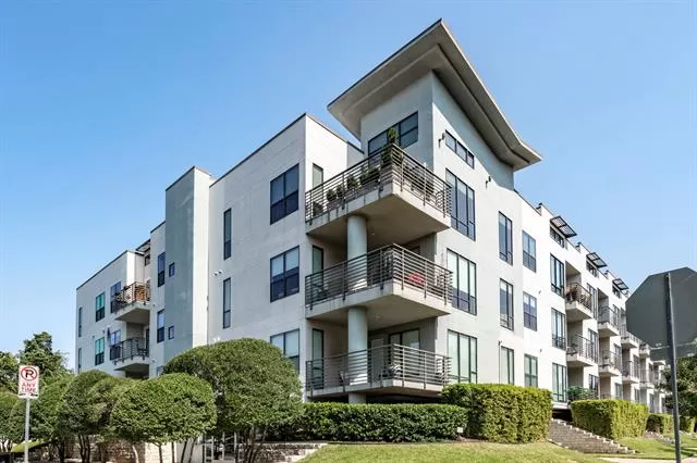 MLS: 21059262 Condo For Sale