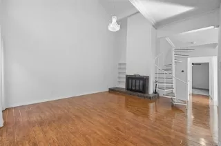 Photo #4: 21059630 Listing