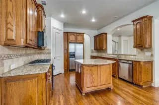 Photo #3: 21060529 Listing