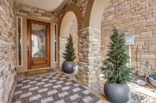 Photo #2: 21060690 Listing 