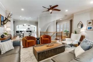 Photo #5: 21060690 Listing 