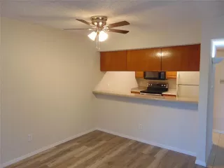 Photo #4: 21060855 Listing 