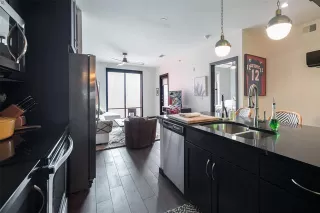 Photo #3: 21060925 Listing