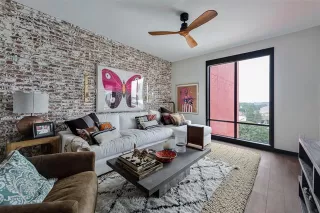 Photo #5: 21060925 Listing