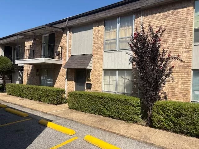 MLS: 21061733 Condo For Sale