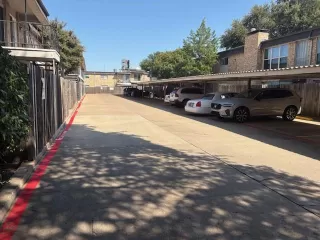 Photo #5: 21061733 Listing