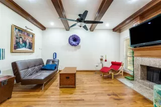 Photo #6: 21062240 Listing 