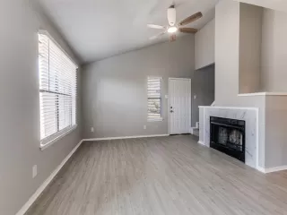 Photo #2: 21062497 Listing 