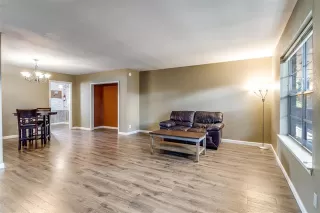 Photo #4: 21062543 Listing 