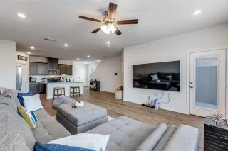 Photo #4: 21062552 Listing 