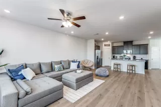 Photo #5: 21062552 Listing 