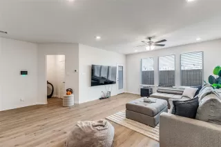 Photo #6: 21062552 Listing 