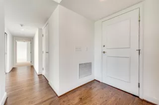 Photo #5: 21062630 Listing