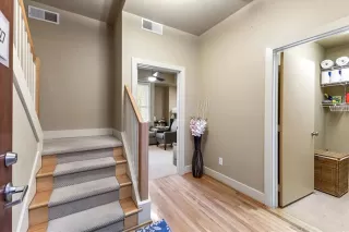 Photo #3: 21062918 Listing