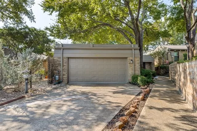 MLS: 21063120 Condo For Sale